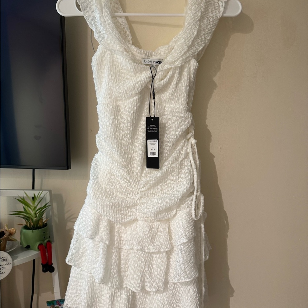Fashion nova White Sleeveless Dress